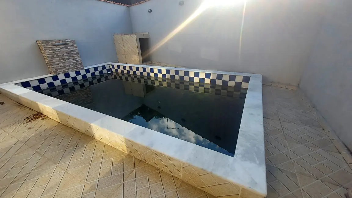 Foto 5 de Casa com 2 quartos à venda, 80m2 em Itanhaem - SP