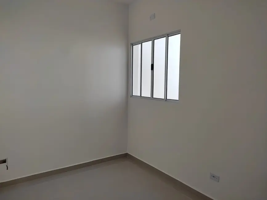 Foto 2 de Casa com 2 quartos à venda, 82m2 em Itanhaem - SP