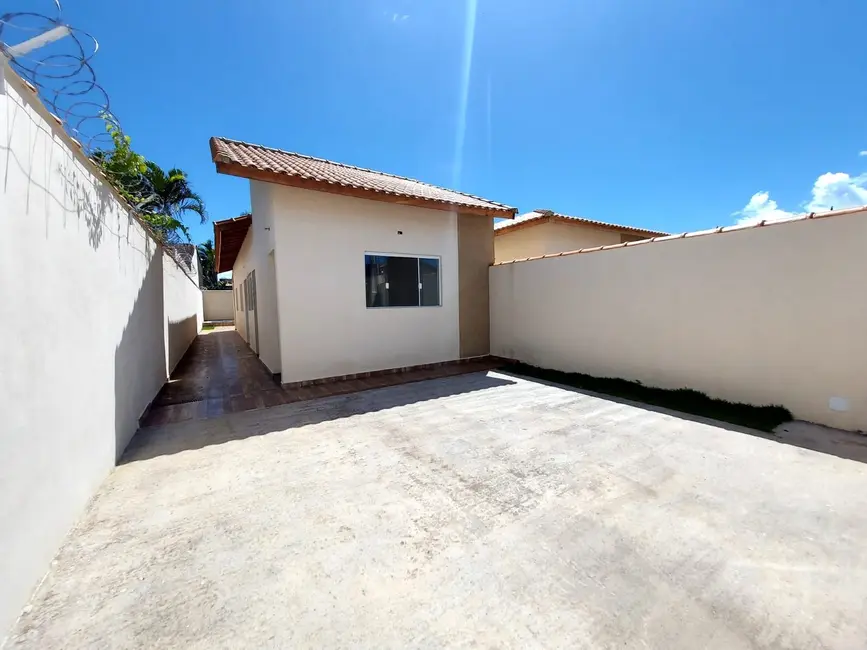 Foto 7 de Casa com 2 quartos à venda, 67m2 em Itanhaem - SP