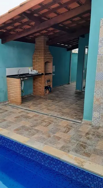 Foto 3 de Casa com 2 quartos à venda, 67m2 em Itanhaem - SP