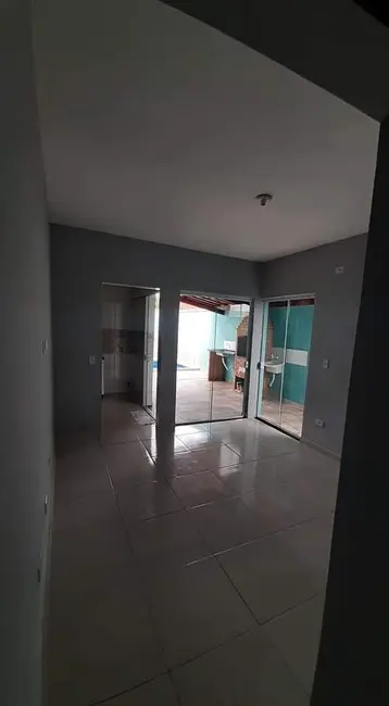 Foto 8 de Casa com 2 quartos à venda, 67m2 em Itanhaem - SP