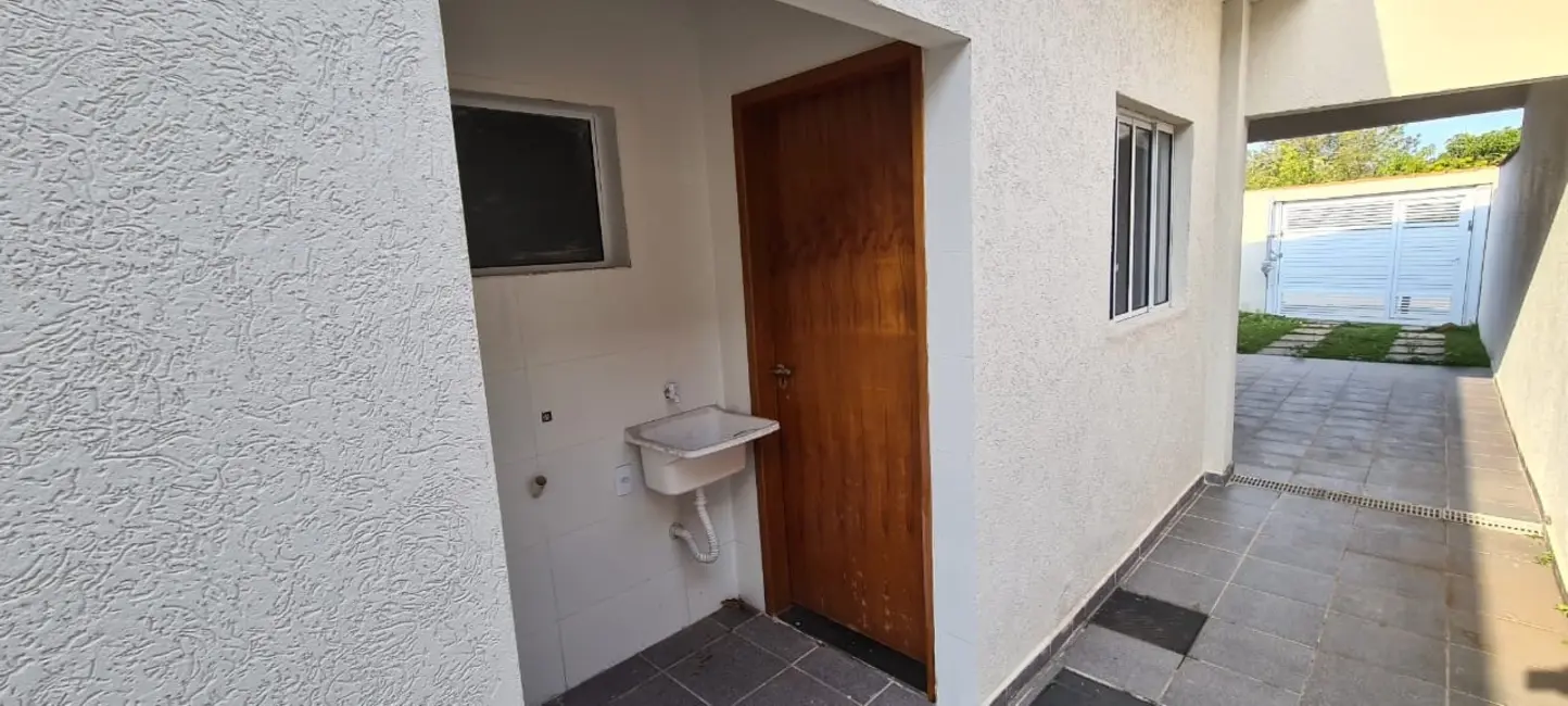 Foto 5 de Casa com 2 quartos à venda, 86m2 em Itanhaem - SP