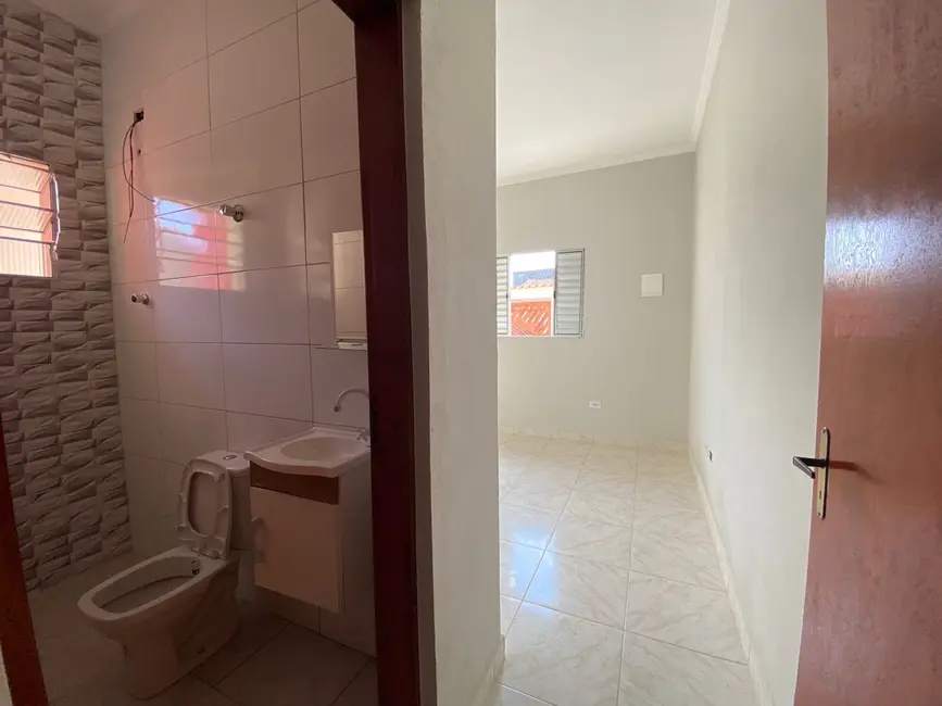 Foto 5 de Casa com 2 quartos à venda, 70m2 em Mongagua - SP