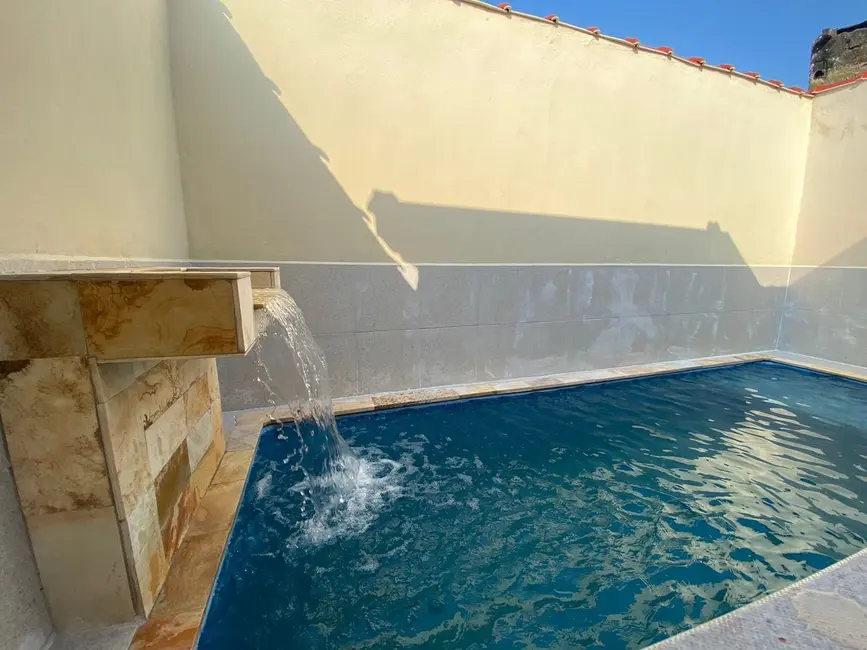 Foto 3 de Casa com 2 quartos à venda, 70m2 em Mongagua - SP