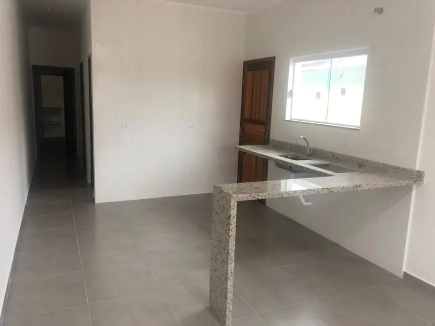 Foto 4 de Casa com 2 quartos à venda, 59m2 em Itanhaem - SP