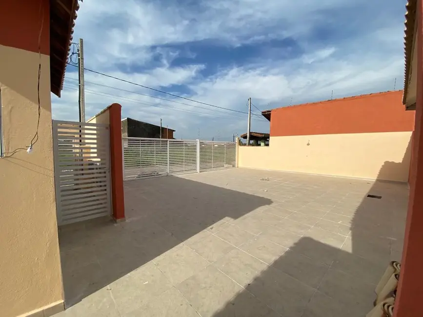 Foto 6 de Casa com 2 quartos à venda, 80m2 em Itanhaem - SP