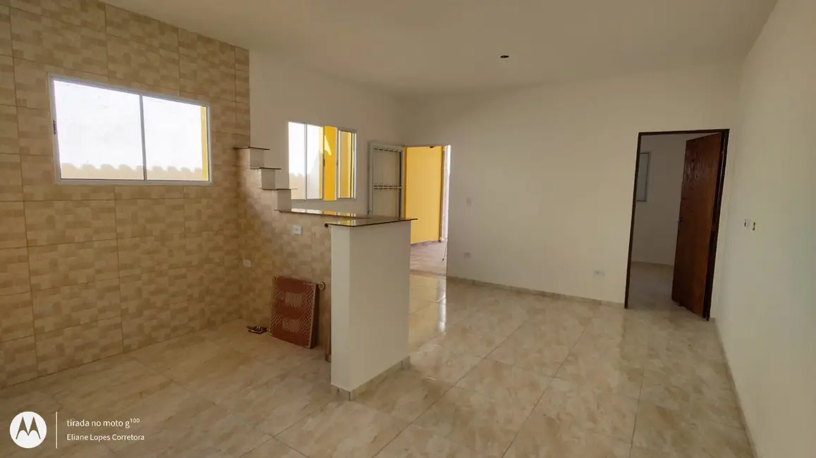 Foto 3 de Casa com 2 quartos à venda, 55m2 em Itanhaem - SP