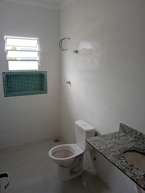 Casa de Condomínio com 2 quartos à venda, 75m2 em Itanhaem - SP - imagem 6 Foto 6 de Casa de Condomínio com 2 quartos à venda, 75m2 em Itanhaem - SP