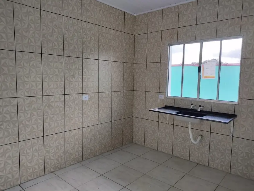 Foto 3 de Casa com 2 quartos à venda, 50m2 em Mongagua - SP