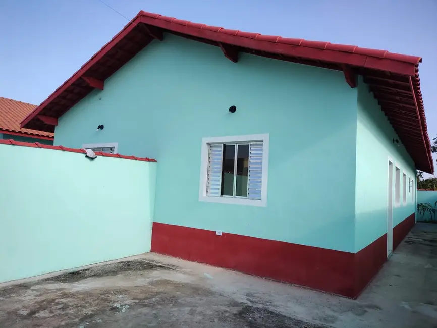 Foto 2 de Casa com 2 quartos à venda, 50m2 em Mongagua - SP