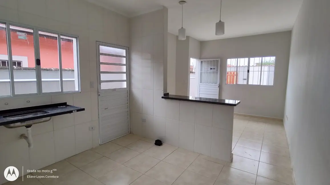 Foto 6 de Casa com 2 quartos à venda, 58m2 em Itanhaem - SP