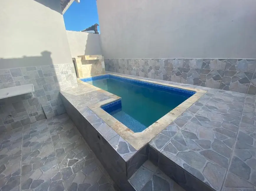 Foto 5 de Casa com 2 quartos à venda, 68m2 em Mongagua - SP