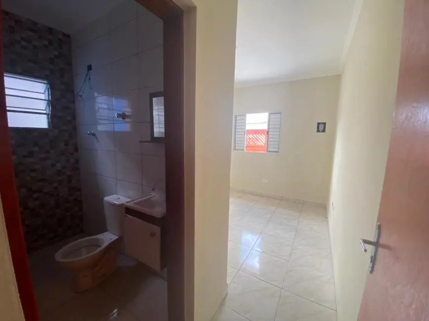 Foto 7 de Casa com 2 quartos à venda, 68m2 em Mongagua - SP
