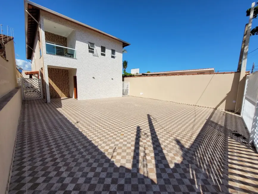 Foto 1 de Casa com 2 quartos à venda, 78m2 em Itanhaem - SP