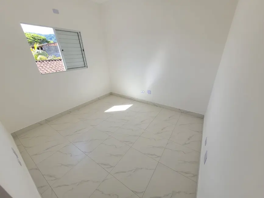 Foto 6 de Casa com 2 quartos à venda, 78m2 em Itanhaem - SP