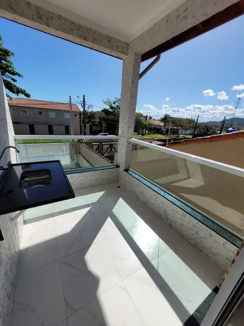 Foto 5 de Casa com 2 quartos à venda, 78m2 em Itanhaem - SP