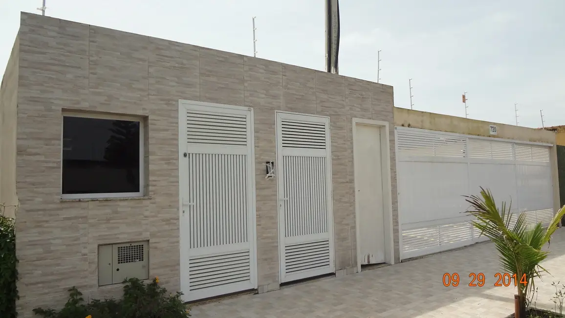 Foto 3 de Casa de Condomínio com 2 quartos à venda, 48m2 em Itanhaem - SP