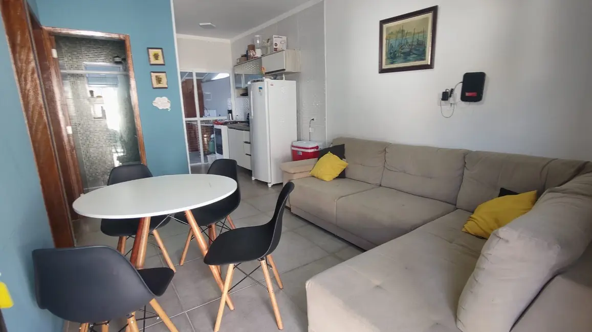 Casa de Condomínio com 2 quartos à venda, 45m2 em Itanhaem - SP - imagem 5 Foto 5 de Casa de Condomínio com 2 quartos à venda, 45m2 em Itanhaem - SP