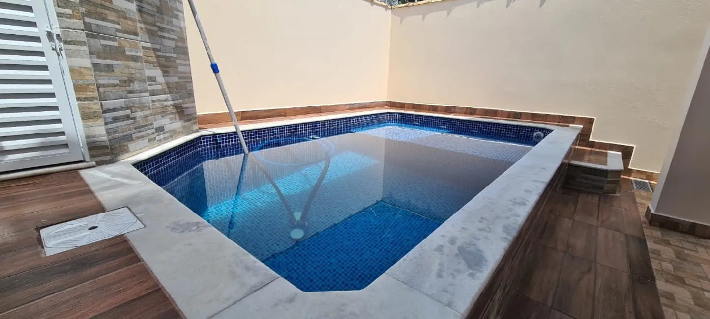 Foto 8 de Casa com 2 quartos à venda, 58m2 em Itanhaem - SP