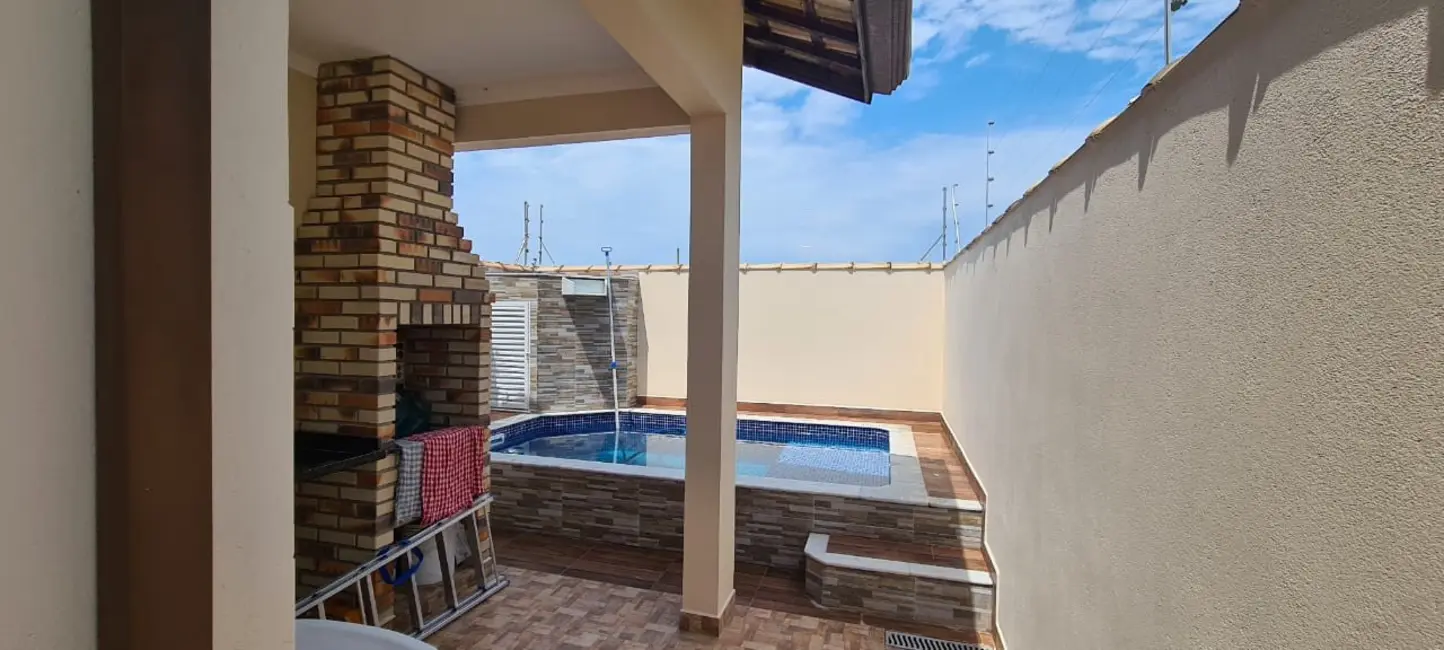 Foto 5 de Casa com 2 quartos à venda, 58m2 em Itanhaem - SP