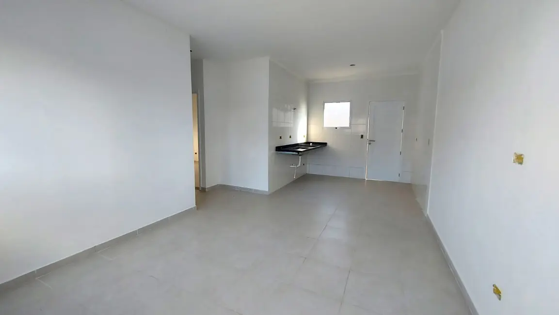 Foto 8 de Casa com 2 quartos à venda, 68m2 em Itanhaem - SP