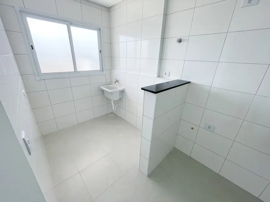 Foto 2 de Apartamento com 2 quartos à venda, 70m2 em Mongagua - SP