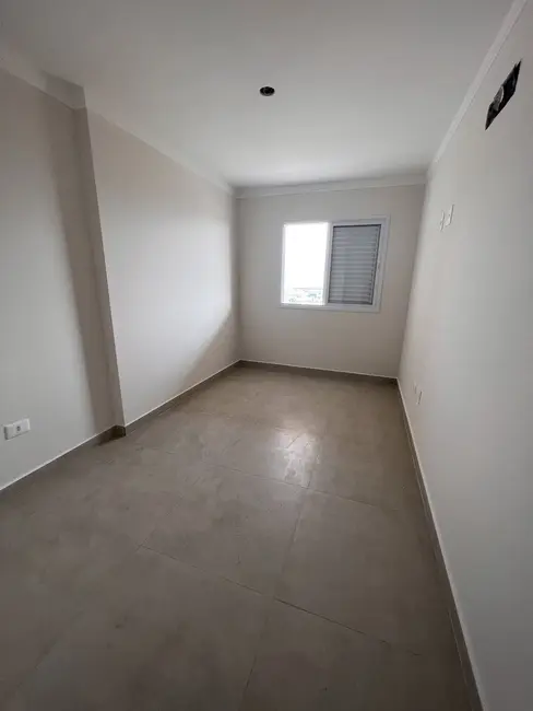 Foto 2 de Apartamento com 2 quartos à venda, 88m2 em Maracanã, Praia Grande - SP