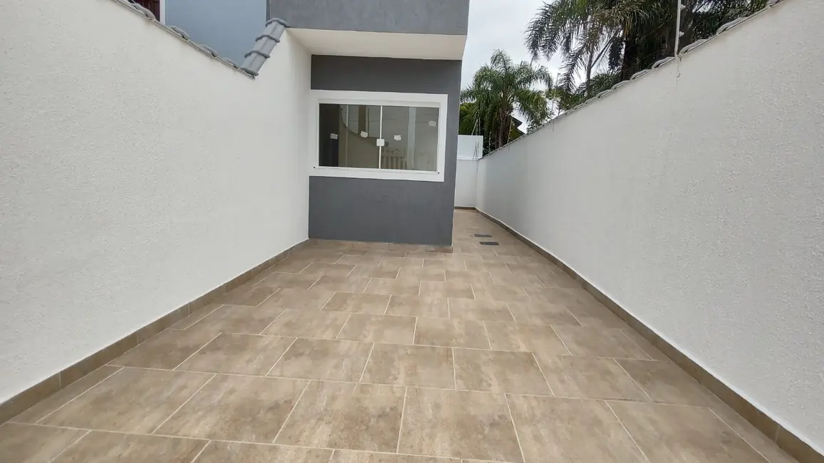 Foto 1 de Casa com 2 quartos à venda, 49m2 em Itanhaem - SP