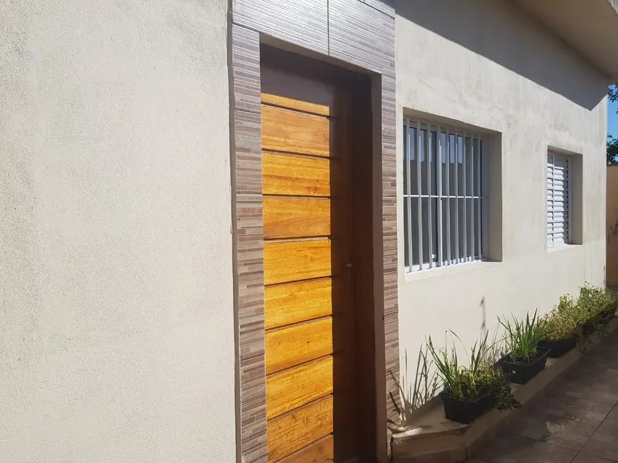 Foto 1 de Casa com 2 quartos à venda, 45m2 em Itanhaem - SP