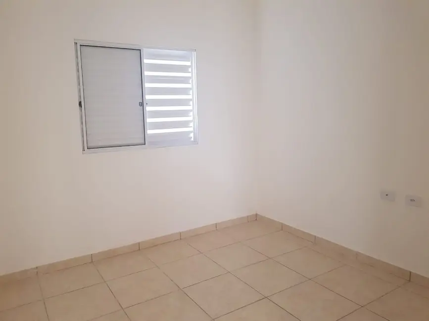 Foto 9 de Casa com 2 quartos à venda, 45m2 em Itanhaem - SP