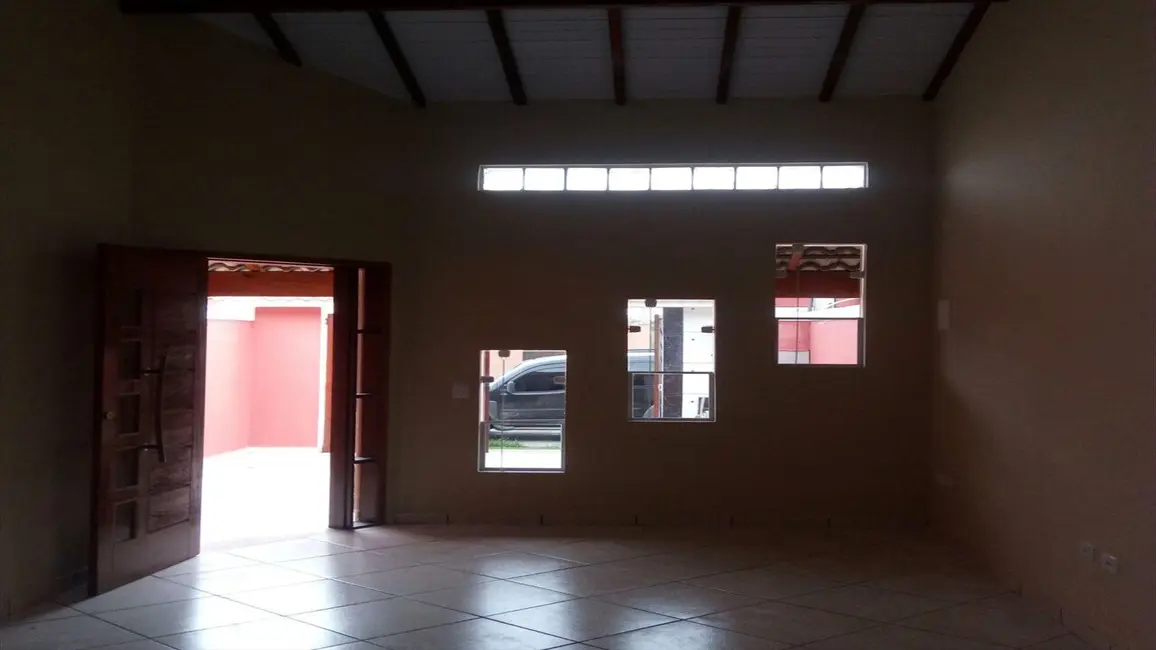 Foto 4 de Casa com 2 quartos à venda, 65m2 em Itanhaem - SP