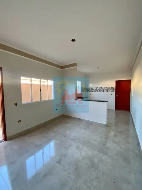 Foto 5 de Casa com 2 quartos à venda, 77m2 em Mongagua - SP