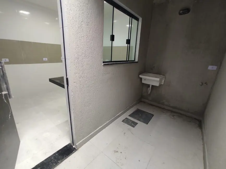 Sobrado com 2 quartos à venda, 75m2 em Caiçara, Praia Grande - SP - imagem 5 Foto 5 de Sobrado com 2 quartos à venda, 75m2 em Caiçara, Praia Grande - SP