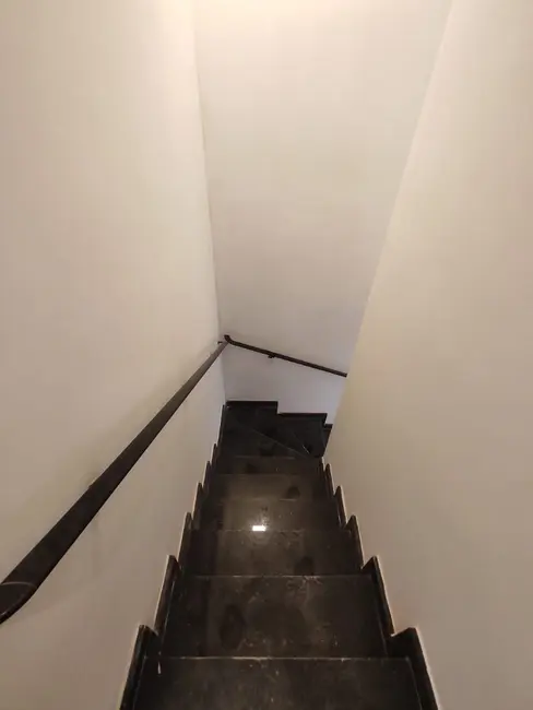 Sobrado com 2 quartos à venda, 75m2 em Caiçara, Praia Grande - SP - imagem 6 Foto 6 de Sobrado com 2 quartos à venda, 75m2 em Caiçara, Praia Grande - SP