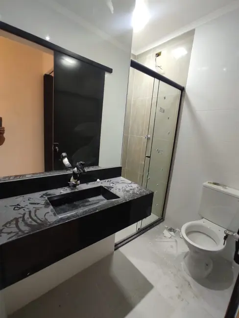 Sobrado com 2 quartos à venda, 75m2 em Caiçara, Praia Grande - SP - imagem 3 Foto 3 de Sobrado com 2 quartos à venda, 75m2 em Caiçara, Praia Grande - SP