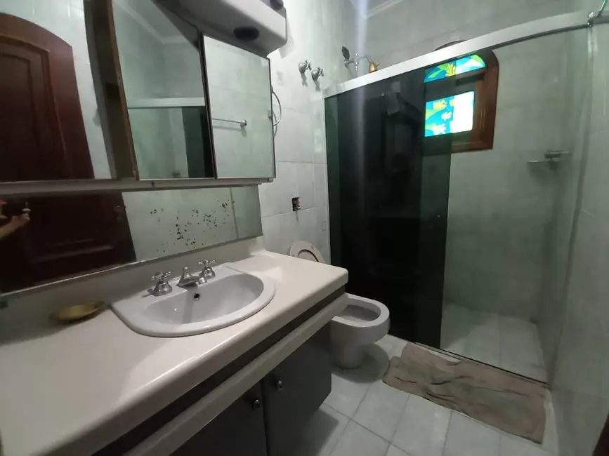 Sobrado com 10 quartos à venda, 3400m2 em Canto do Forte, Praia Grande - SP - imagem 2 Foto 2 de Sobrado com 10 quartos à venda, 3400m2 em Canto do Forte, Praia Grande - SP