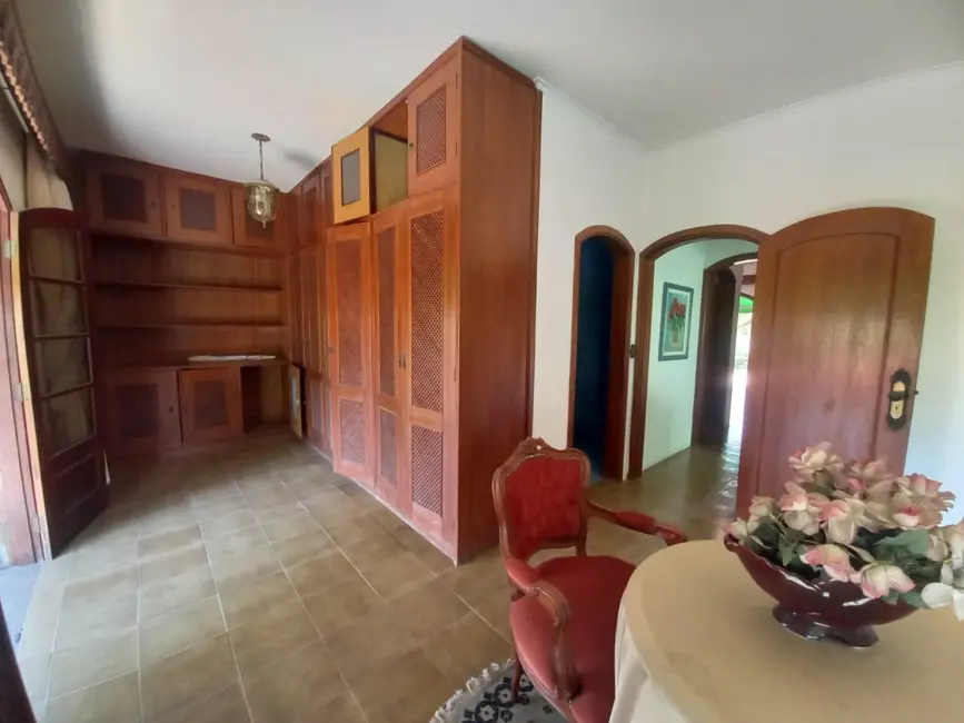 Sobrado com 10 quartos à venda, 3400m2 em Canto do Forte, Praia Grande - SP - imagem 8 Foto 8 de Sobrado com 10 quartos à venda, 3400m2 em Canto do Forte, Praia Grande - SP