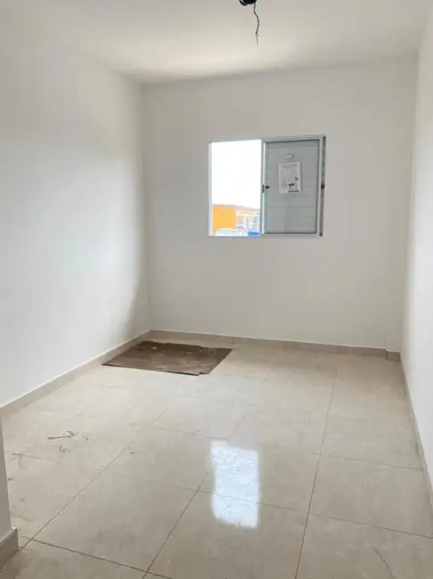 Foto 2 de Sobrado com 2 quartos à venda, 75m2 em Ribeirópolis, Praia Grande - SP