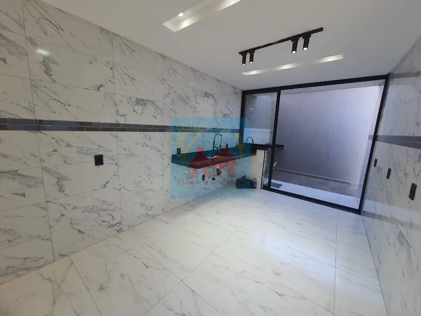 Sobrado com 2 quartos à venda, 80m2 em Caiçara, Praia Grande - SP - imagem 3 Foto 3 de Sobrado com 2 quartos à venda, 80m2 em Caiçara, Praia Grande - SP