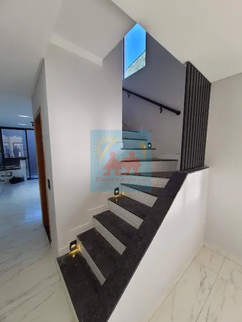 Sobrado com 2 quartos à venda, 80m2 em Caiçara, Praia Grande - SP - imagem 7 Foto 7 de Sobrado com 2 quartos à venda, 80m2 em Caiçara, Praia Grande - SP