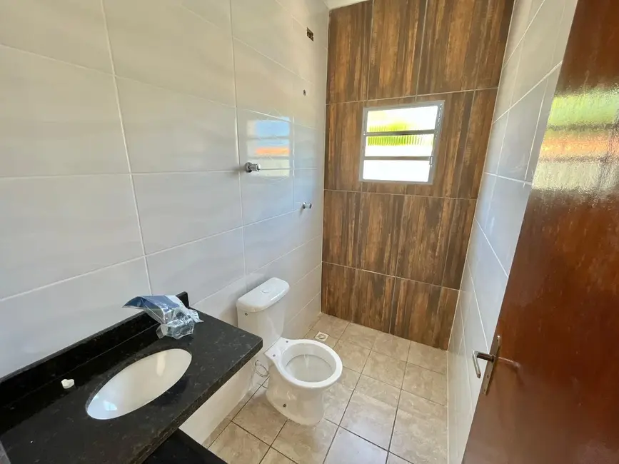 Foto 4 de Casa com 2 quartos à venda, 66m2 em Itanhaem - SP