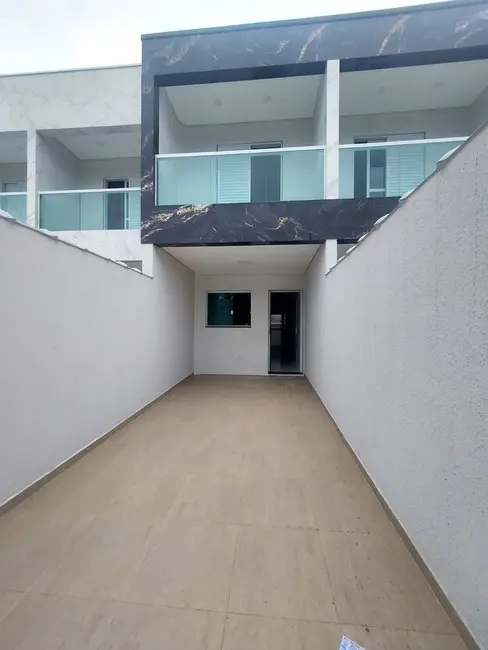 Foto 1 de Sobrado com 2 quartos à venda, 76m2 em Caiçara, Praia Grande - SP