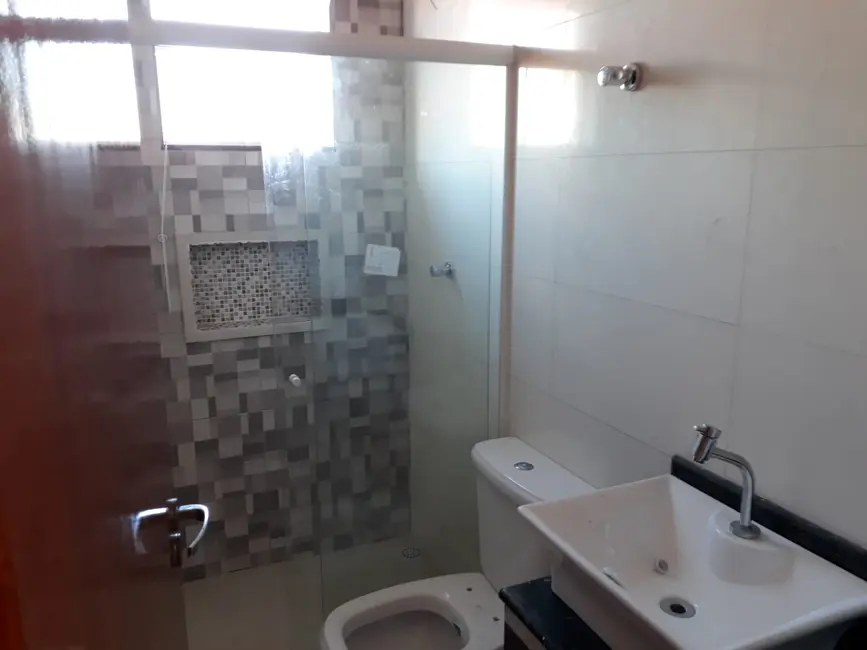 Foto 3 de Sobrado com 3 quartos à venda, 148m2 em Maracanã, Praia Grande - SP