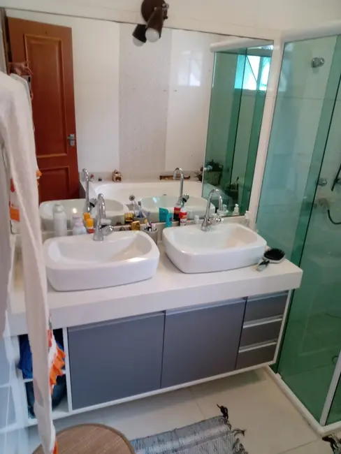 Sobrado com 4 quartos à venda, 150m2 em Canto do Forte, Praia Grande - SP - imagem 6 Foto 6 de Sobrado com 4 quartos à venda, 150m2 em Canto do Forte, Praia Grande - SP
