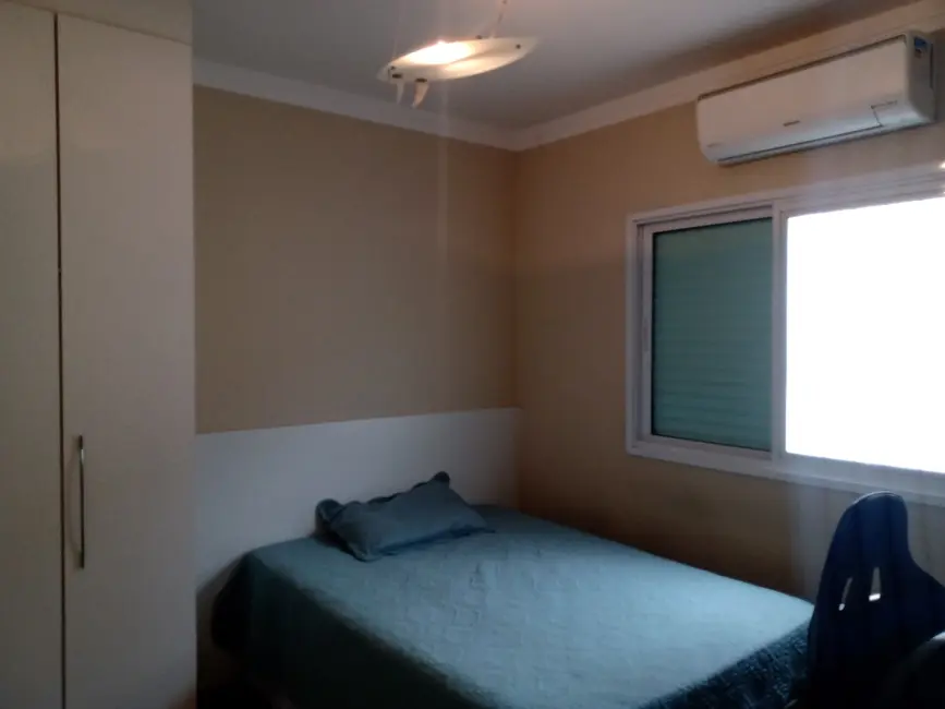 Sobrado com 4 quartos à venda, 150m2 em Canto do Forte, Praia Grande - SP - imagem 8 Foto 8 de Sobrado com 4 quartos à venda, 150m2 em Canto do Forte, Praia Grande - SP