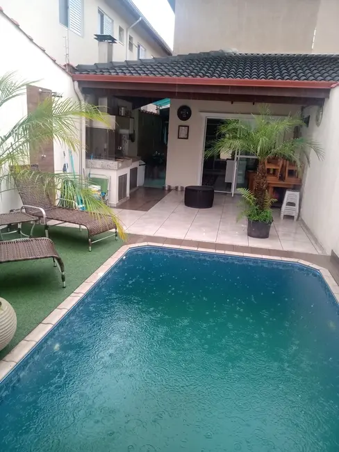 Foto 1 de Sobrado com 4 quartos à venda, 150m2 em Canto do Forte, Praia Grande - SP