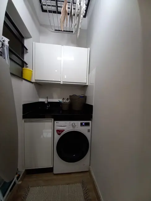Sobrado com 3 quartos à venda, 175m2 em Canto do Forte, Praia Grande - SP - imagem 4 Foto 4 de Sobrado com 3 quartos à venda, 175m2 em Canto do Forte, Praia Grande - SP