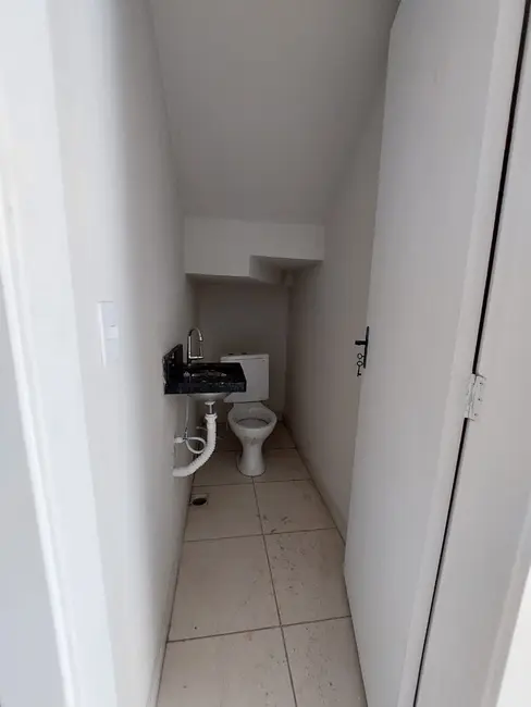 Sobrado com 2 quartos à venda, 74m2 em Praia Grande - SP - imagem 5 Foto 5 de Sobrado com 2 quartos à venda, 74m2 em Praia Grande - SP