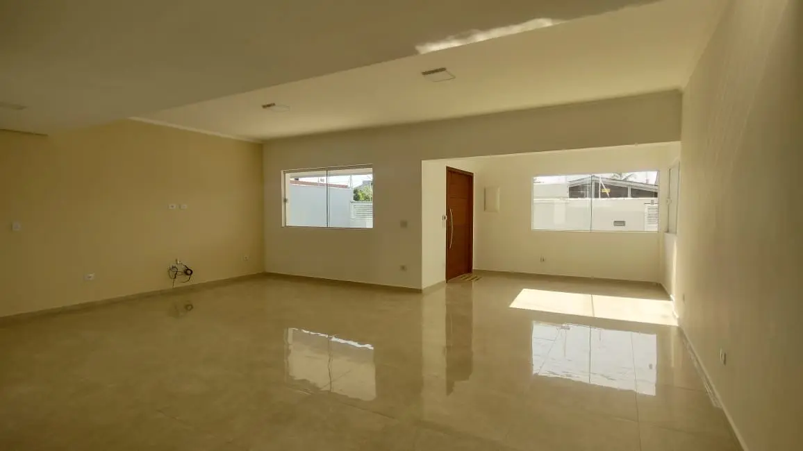 Foto 5 de Sobrado com 4 quartos à venda, 310m2 em Itanhaem - SP