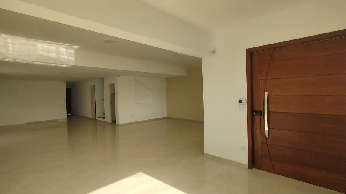 Foto 6 de Sobrado com 4 quartos à venda, 310m2 em Itanhaem - SP